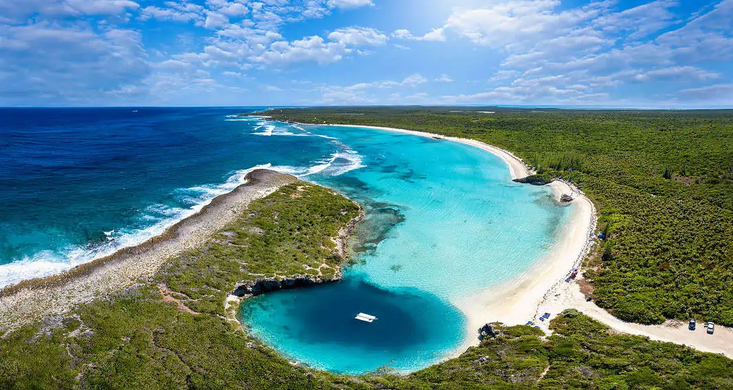 Dean's Blue Hole in Long Island, Bahamas, with Vertical Blue's platform at the center of it.