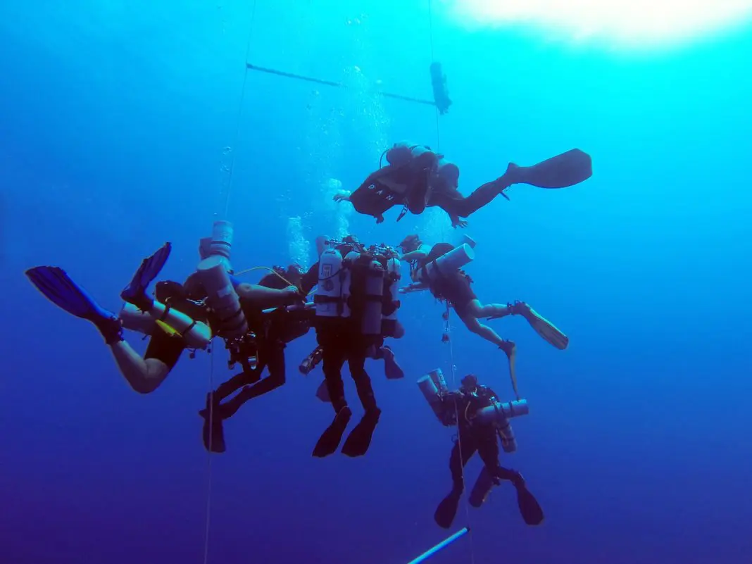 Ahmed Gabr World Record Scuba Dive To 332m