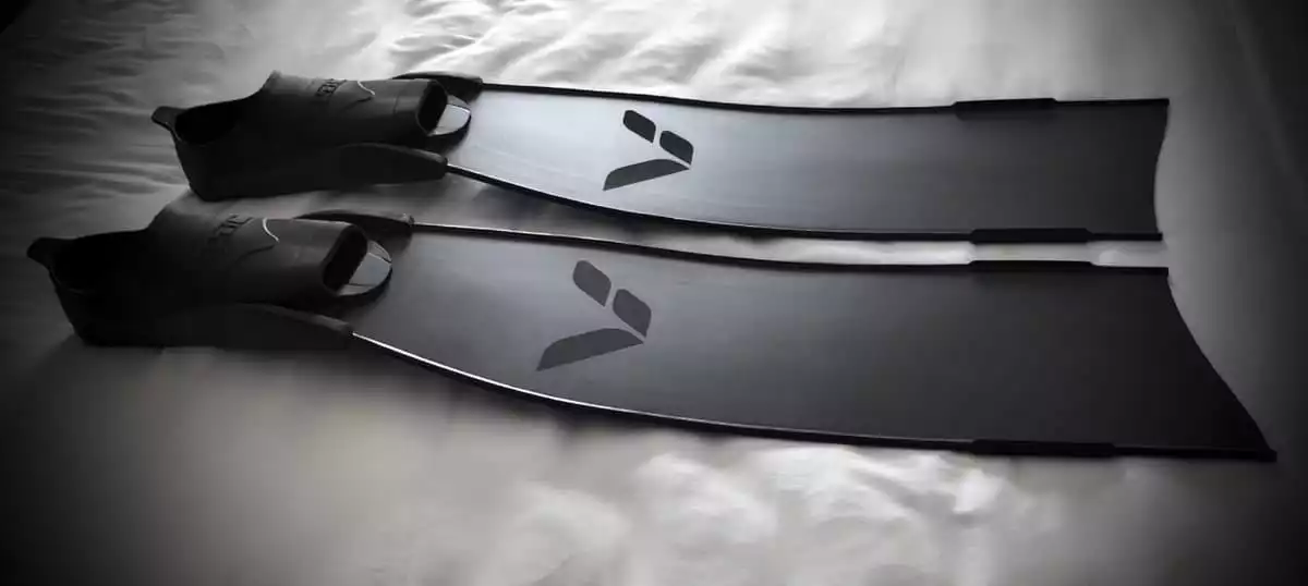 Vertical Blue Blackfin Freediving Fins